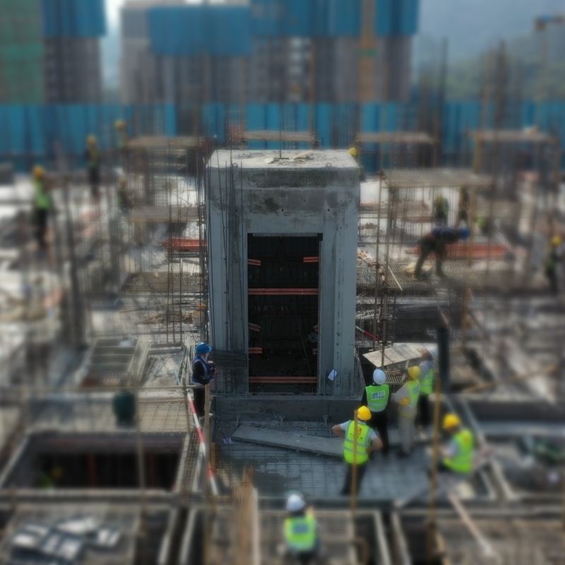 منصة العمود