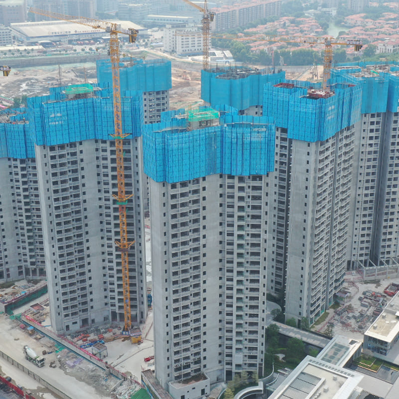 self-climbing platform for high-rise construction