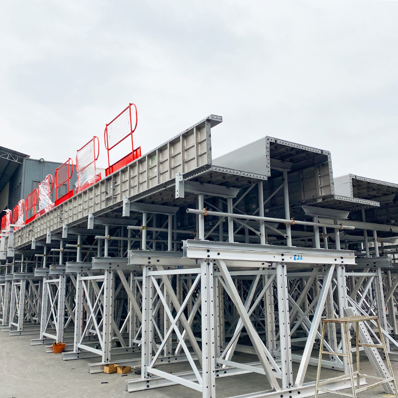 بناء قوالب الطاولة